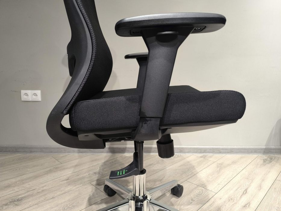 Кресло офисное Burton max, Kreslo Burton max