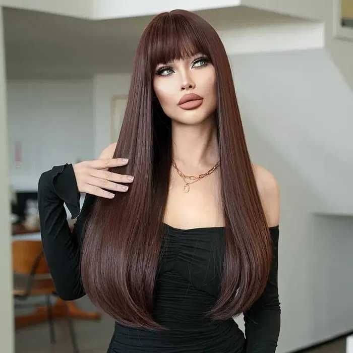 Дълга права тъмно кафява перука с бретон