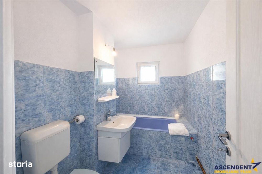 Decomandat,60mp,vitalizat,2 balcoane,living 24mp,areal linistit,Scriit