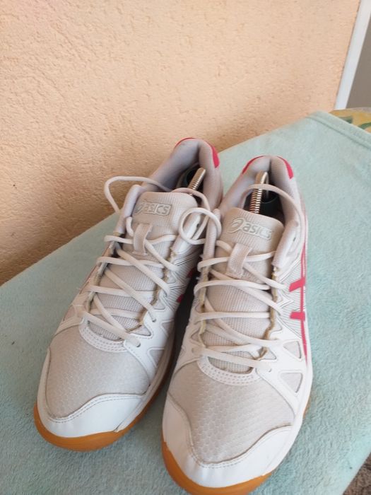 Adidași Asics nr 40