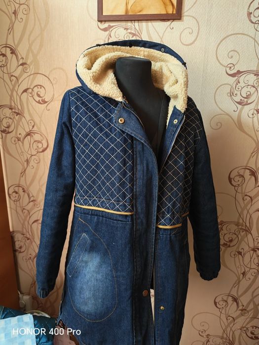 Продам верхнюю одежду.
