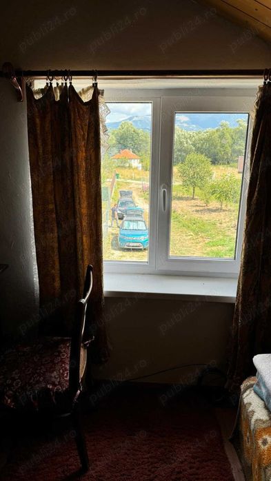 Casa Vulcan zona Coroiesti