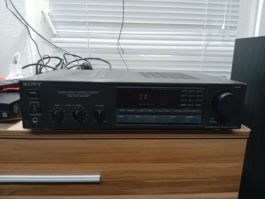 Стерео ресивър SONY str-av 210