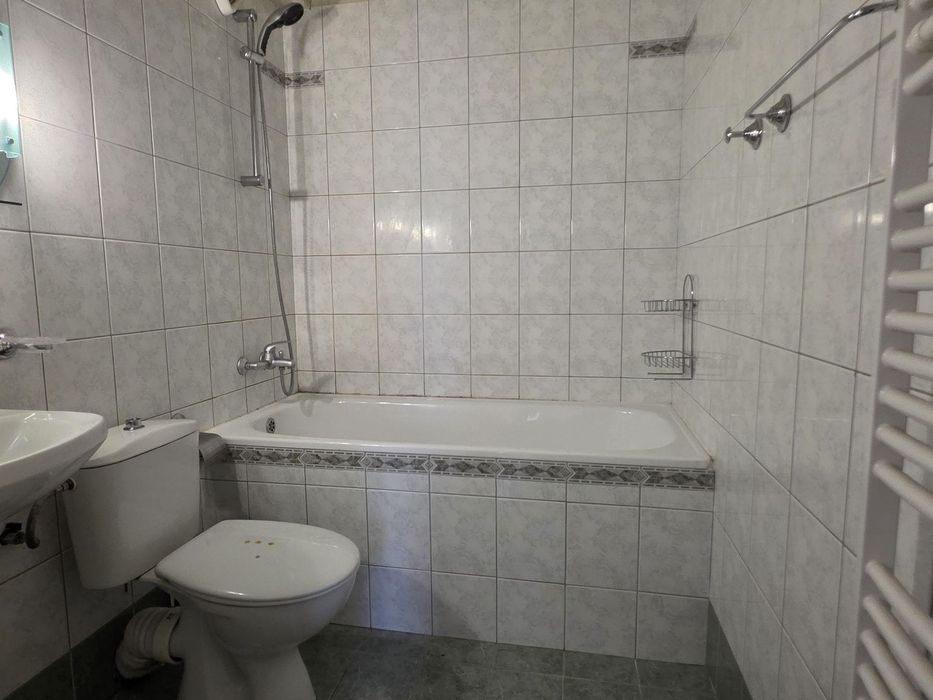 Дава се под наем Тристаен апартамент в София, Бъкстон - 85 кв.м за 741 € - Снимка #8