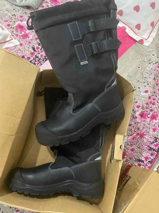 Новый қыстық етік сатылады