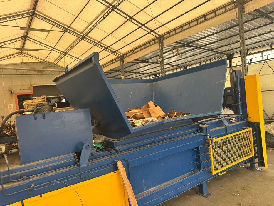 Presa orizontala semiautomata HPH50, second hand, 50 t forta presare