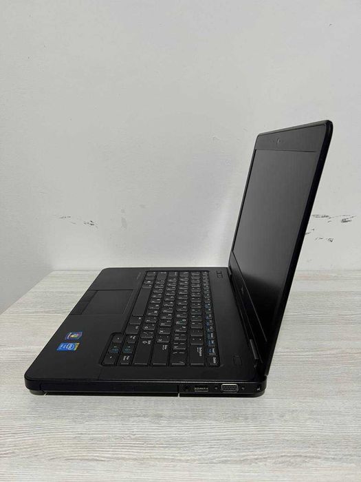 Noutbuk Dell Core I5