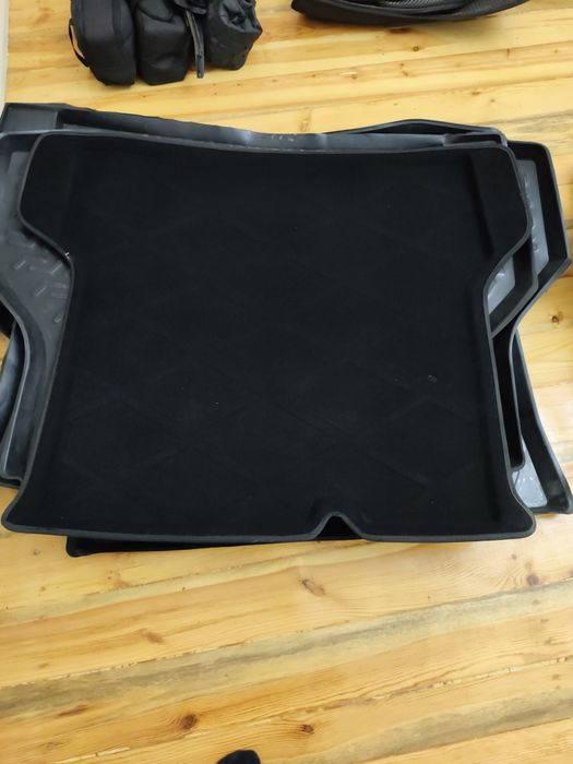 Полик для Жентра в отличном состоянии