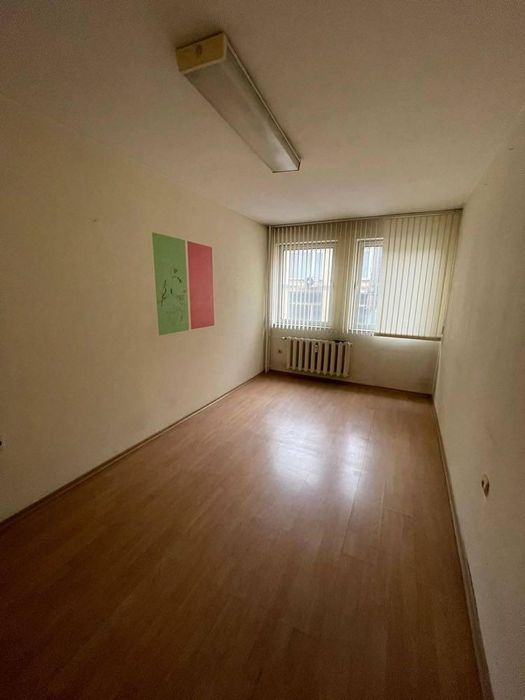Офис, под наем, Център