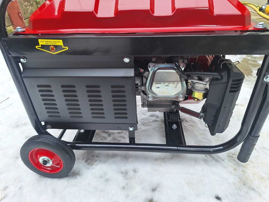 Generator Honda nou nouț