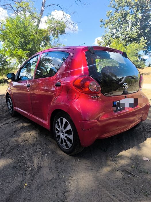 Toyota aygo 1.0 i, 2007, газ