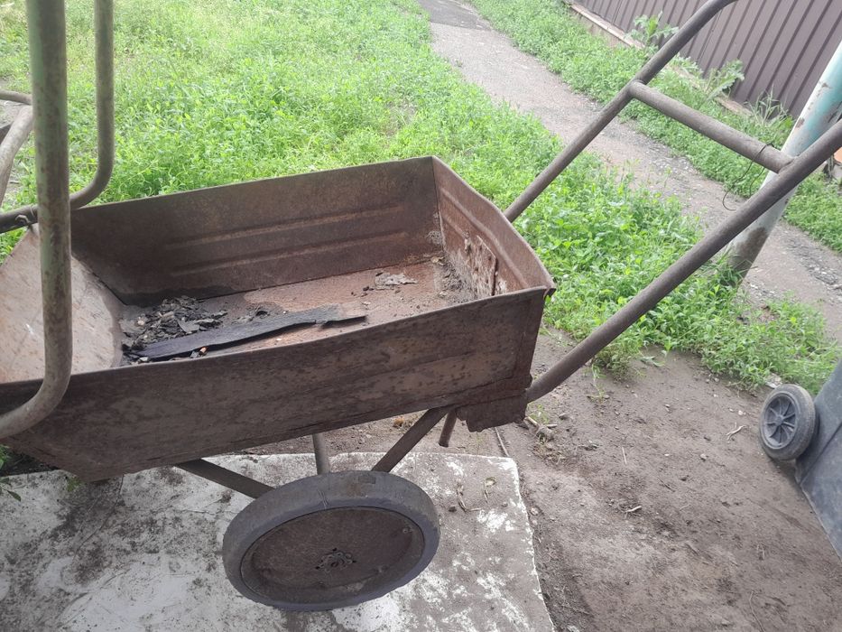 Садовая тачка продам
