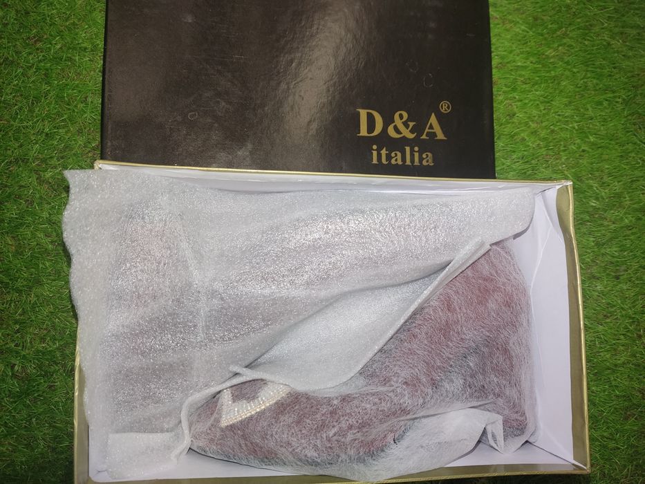 Новые бархатные туфли 36р.