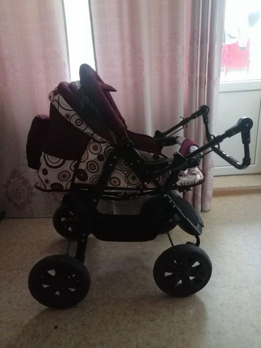 Продам детскую коляску