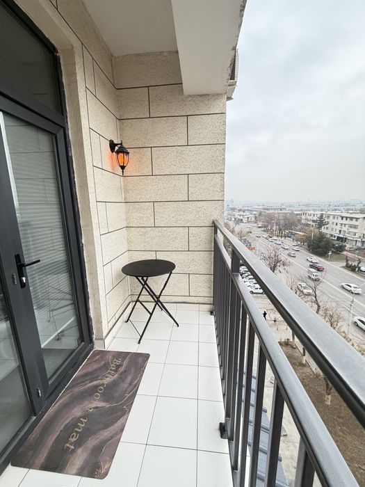 Продается трехкомнатная квартира  в новостройке, дом кирпичный.