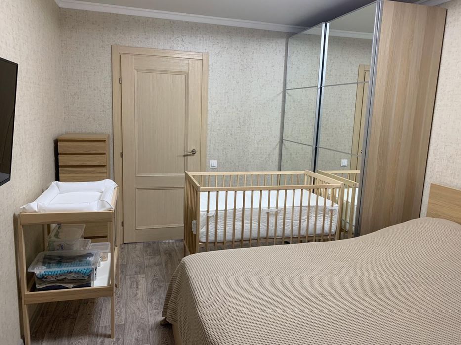 Продам детскую кроватку Сниглар Икеа