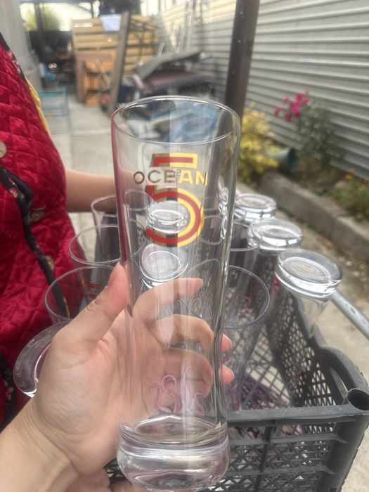 Продаются пивные стаканы