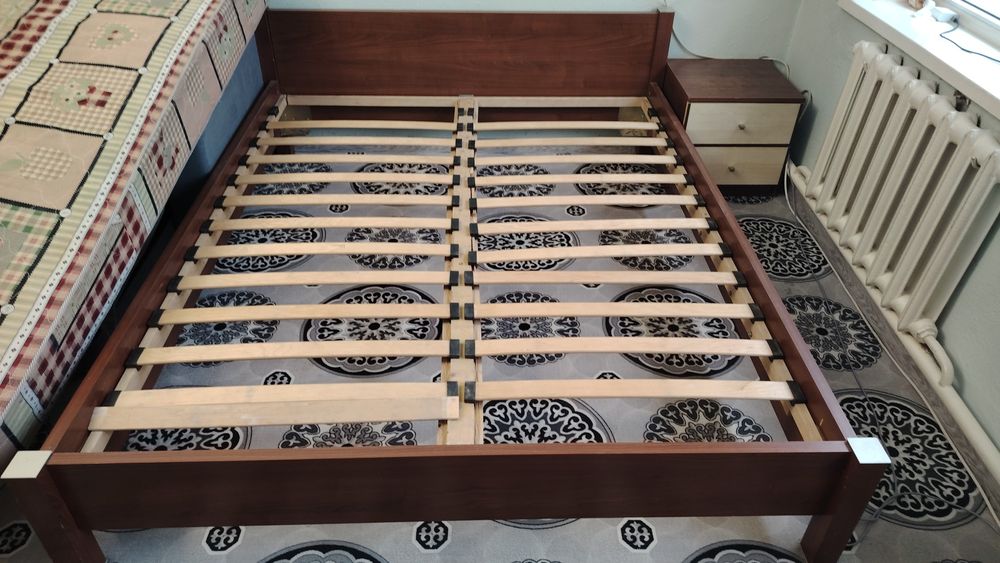 Продам кровать двуспальную