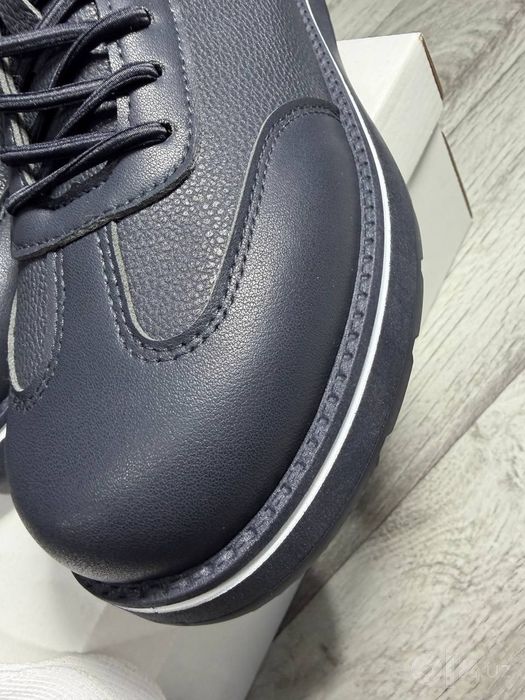 Louis Vuitton Premium Erkaklar Krossovkalari — To'q Ko'k (Dark Blue)