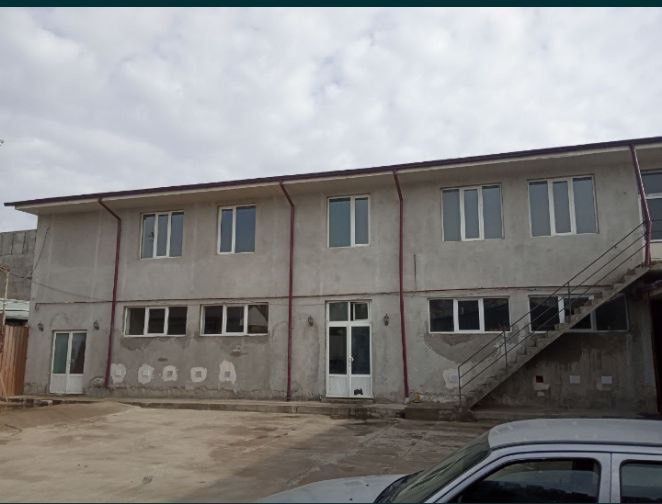 Жомий Алмазар земля 20 соток и здание 700 м2 продается