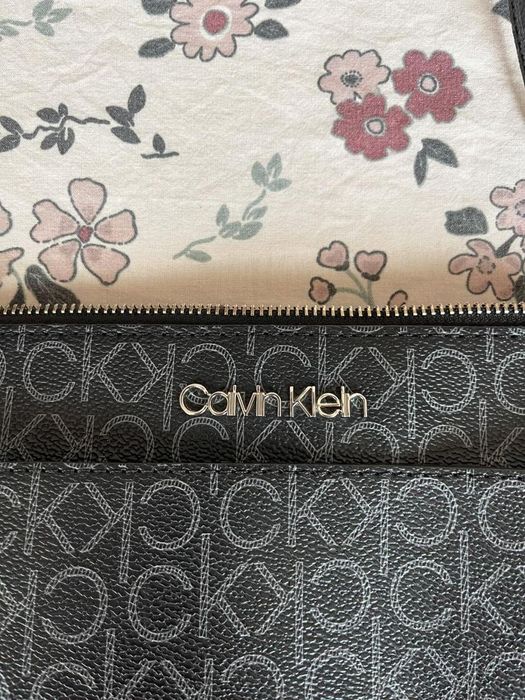 Дамска чанта Calvin Klein