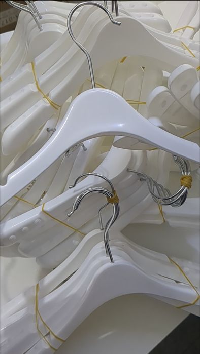 Плечики ,вешалки для детской одежды