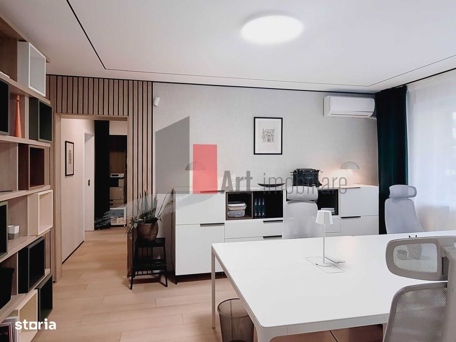 Vindem apartament  3 camere, Plaza