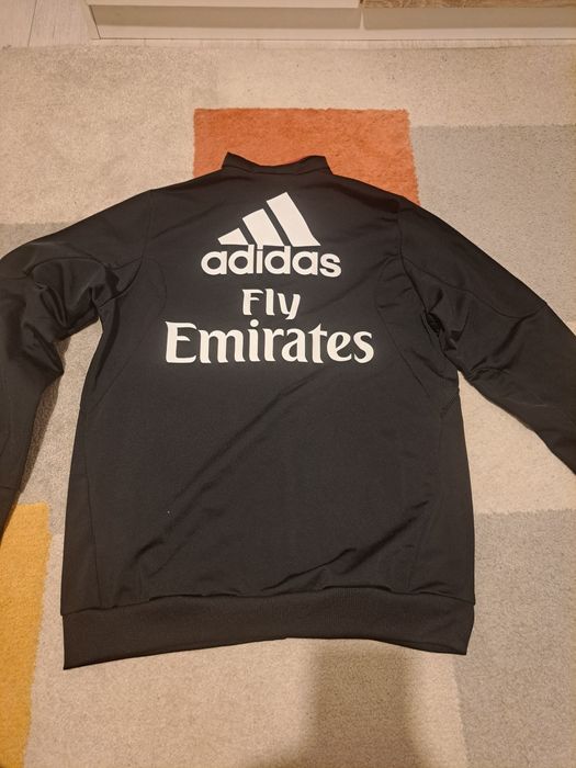 Оригинален суичър на AC Milan от сезон 13-13