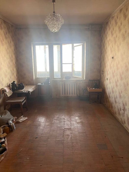 3/4/5. Сергели 4. Квартира 78 м². Дом вдоль дороги. Метро - 800 м.
