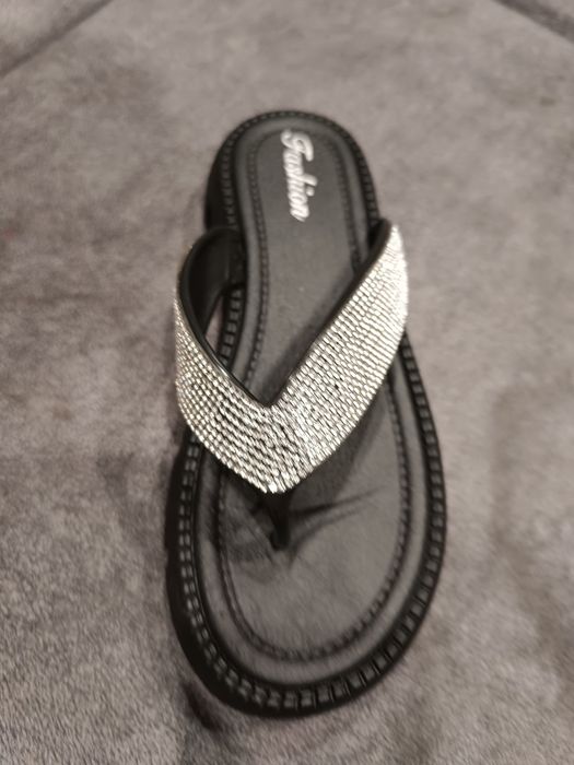 Новые сланцы-тапки