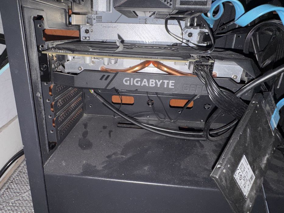 Видеокарта NVIDIA GeForce RTX 2060 6 ГБ