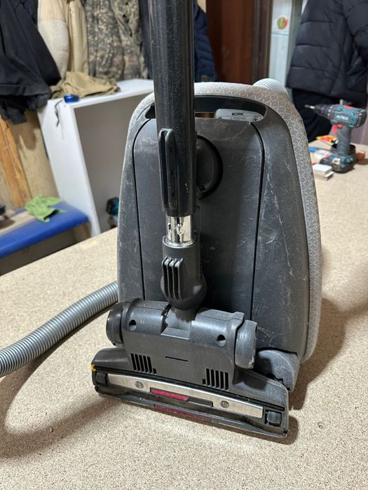 Продам пылесос Bork