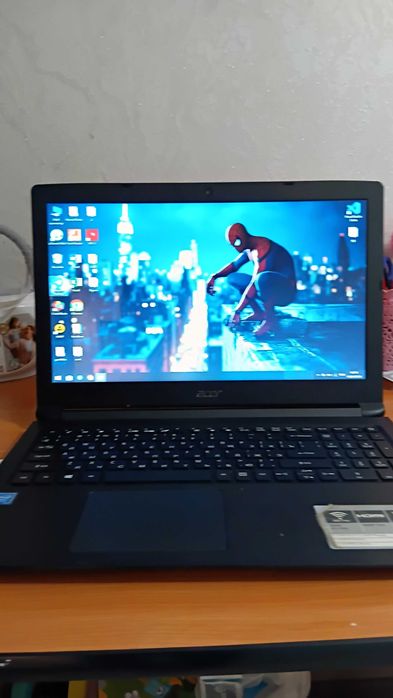 Acer ofis ishlari uchun kino uchun zo‘r katta 15.6 ekran