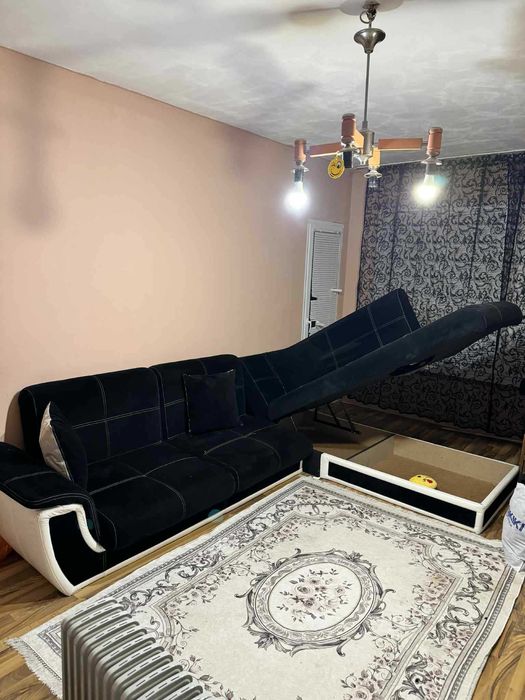 Черен ъглов диван