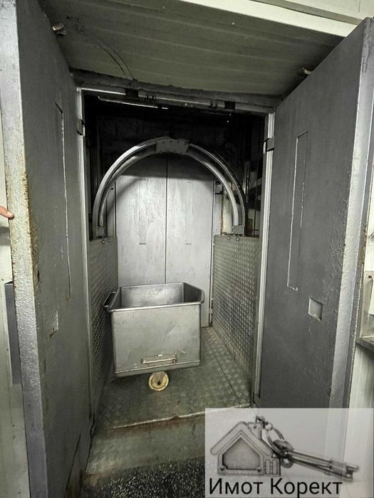 Продава се Промишлена сграда в Асеновград - 302 кв.м за 1656 €/кв.м - Снимка #2