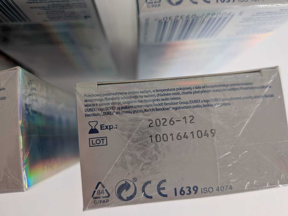 6 cutii prezervative Durex Invisible Close Fit, 60 bucati