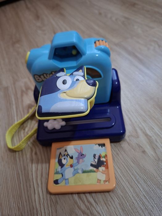 Продавам запазени играчки