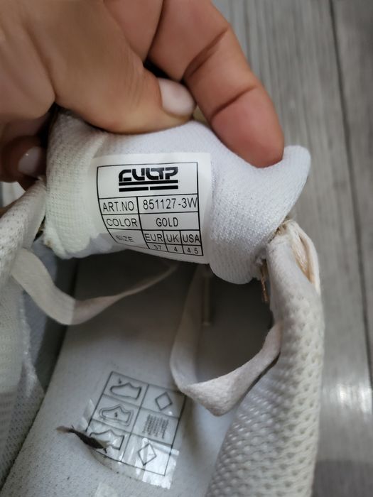 Vand adidasi nr 37 de copii