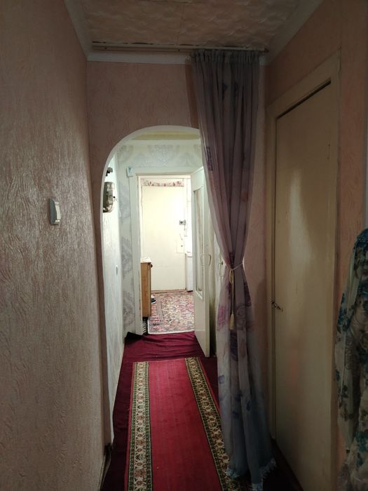 Чирчик ш. Навоий Галерейка кирпичный дом 1х/3/4