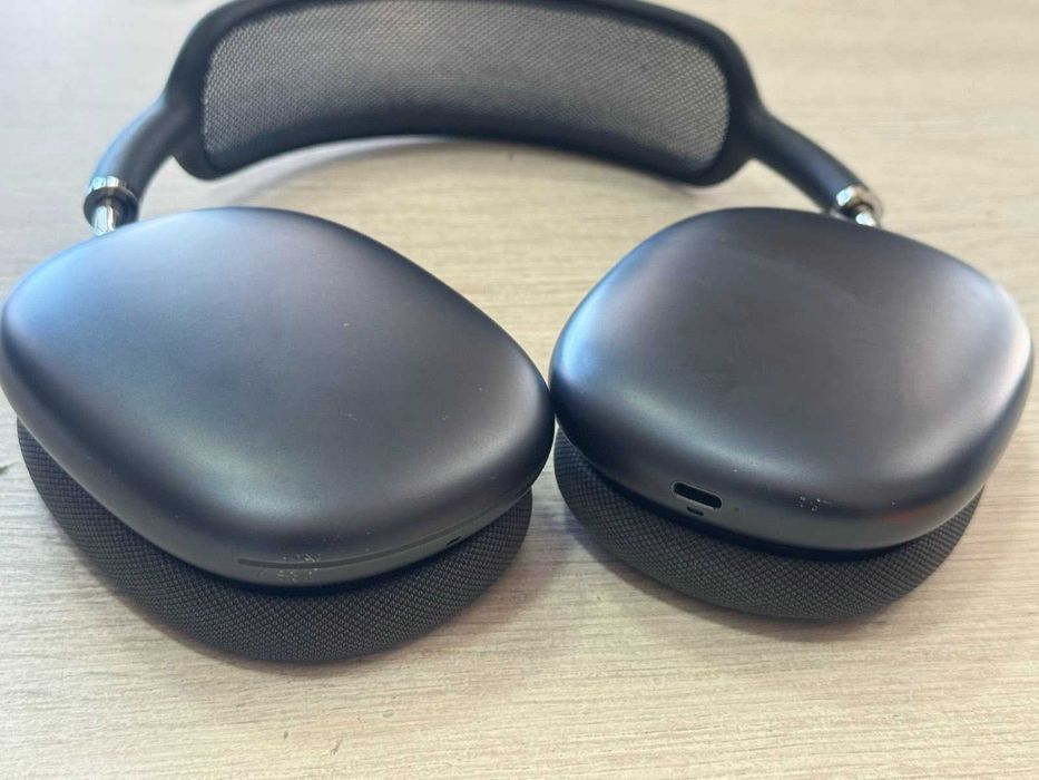 Apple AirPods Max