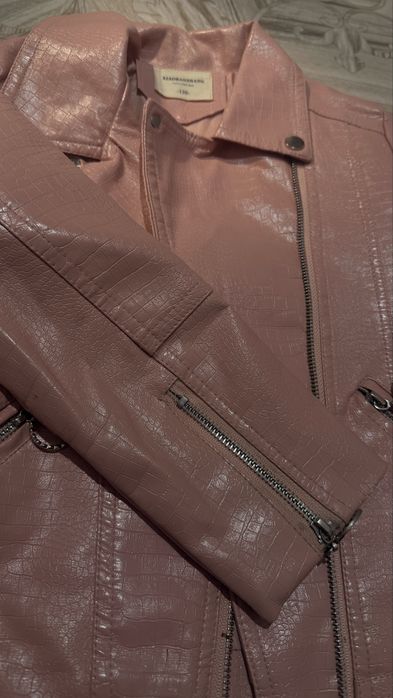 Продам курточку кожаную