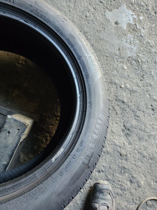 2 anvelope vara 225 60 17 Pirelli Runflat