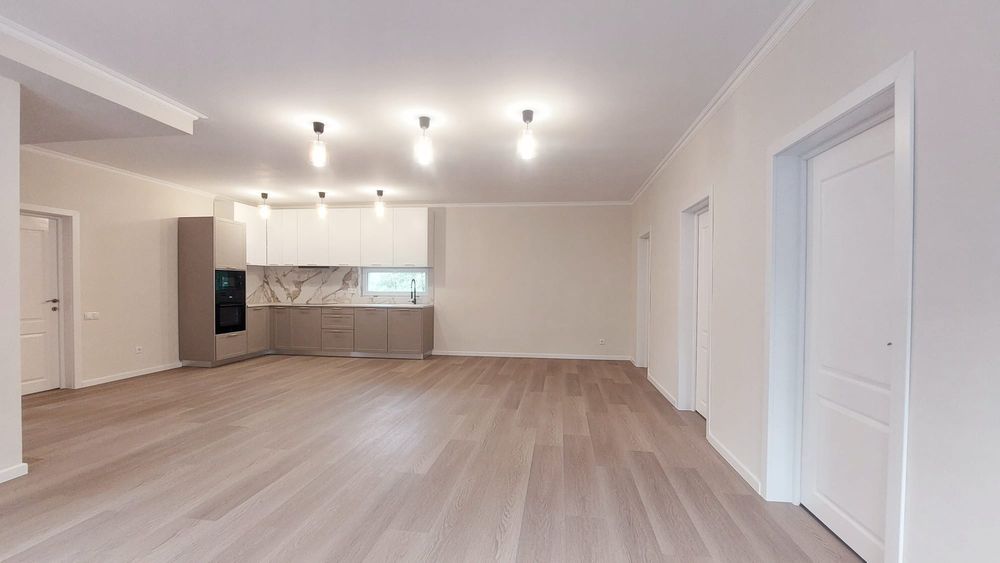 Casa Premium, singur în curte, 3 dormitoare, living + bucatarie, 2 bai
