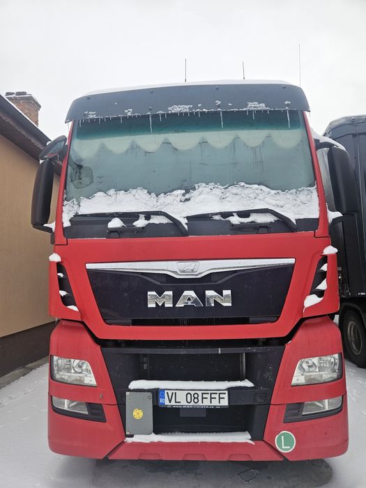 Vand 2 ansambluri MAN TGX 440 +  Schmitz si Scania R440 + Krone