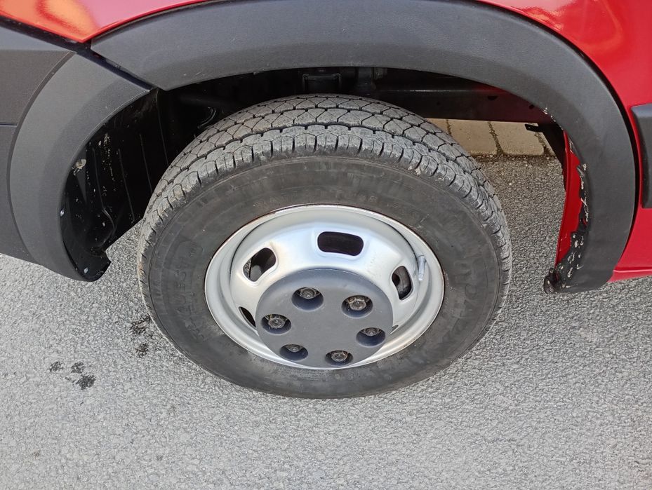 Iveco basculabil 35C15 2012 Spania