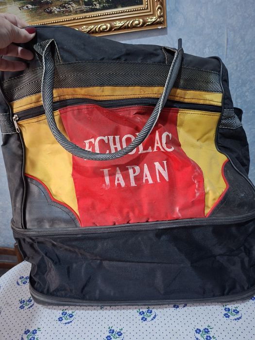 Продаются сумки дорожные .