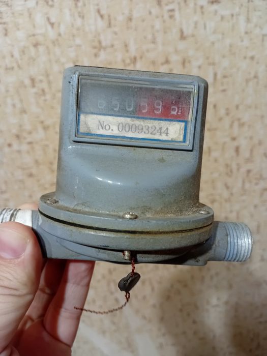 Рабочий газовый счётчик