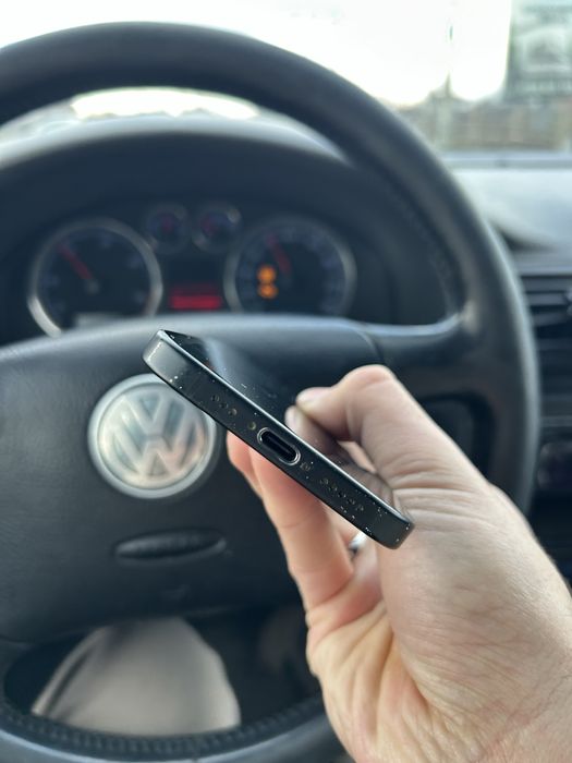 Vand iphone 15 negru 128 gb neverlocked