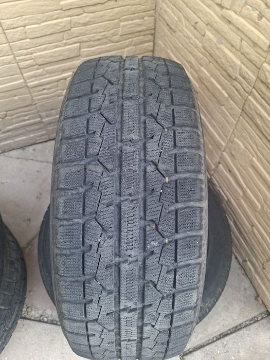 Шины зимние TOYO