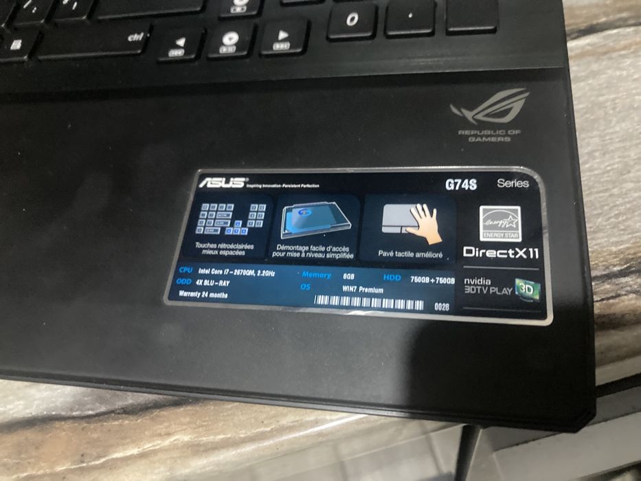 Лаптоп - ASUS G74S  /геймърски/
